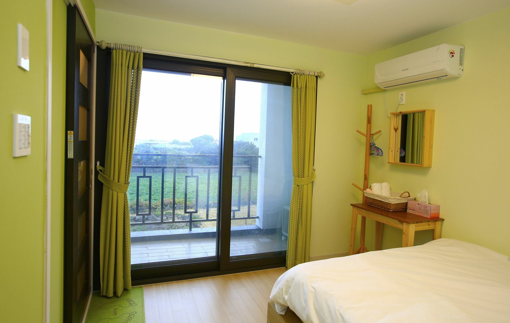 Dongdong Guesthouse Jeju Exterior photo
